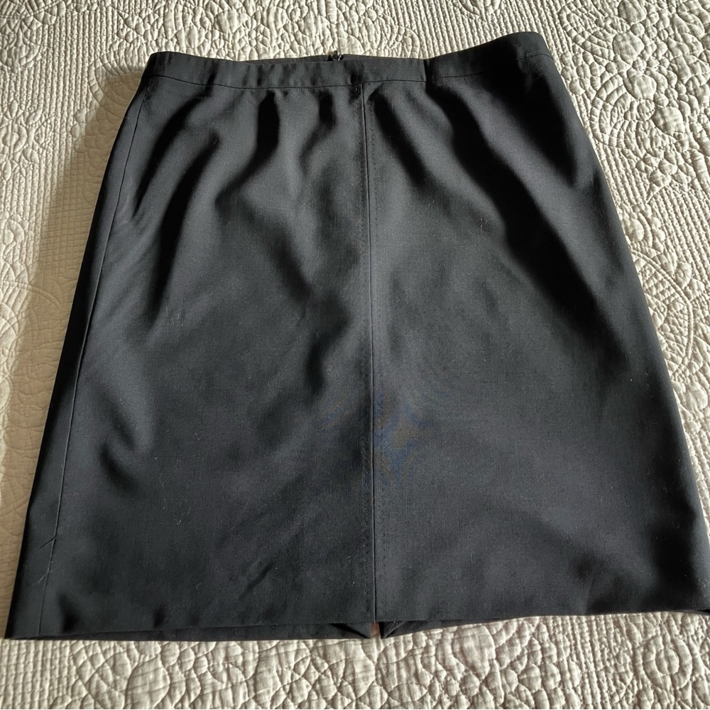 EUC Hugo Boss black wool lined skirt.